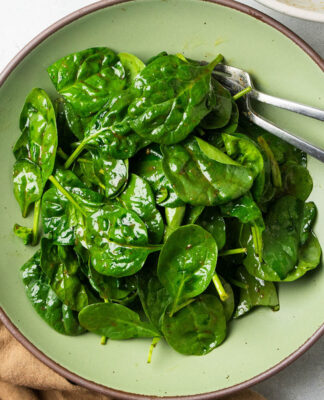 lợi ích của rau bina đối với sức khỏe