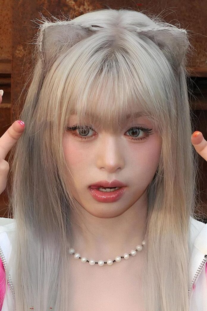 Tóc bạch kim xám