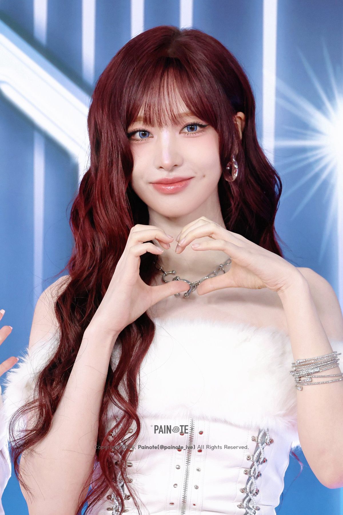 Tóc màu nâu đỏ dịu dành ấn tượng