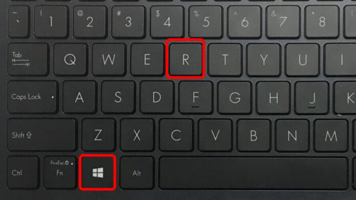 Chỉ một màn hình cập nhật giả và lời nhắc bấm Windows + R, kẻ tấn công đã khiến người dùng tự tay kích hoạt mã độc mà không hề hay biết (Ảnh: Internet) Chỉ một màn hình cập nhật giả và lời nhắc bấm Windows + R, kẻ tấn công đã khiến người dùng tự tay kích hoạt mã độc mà không hề hay biết (Ảnh: Internet)