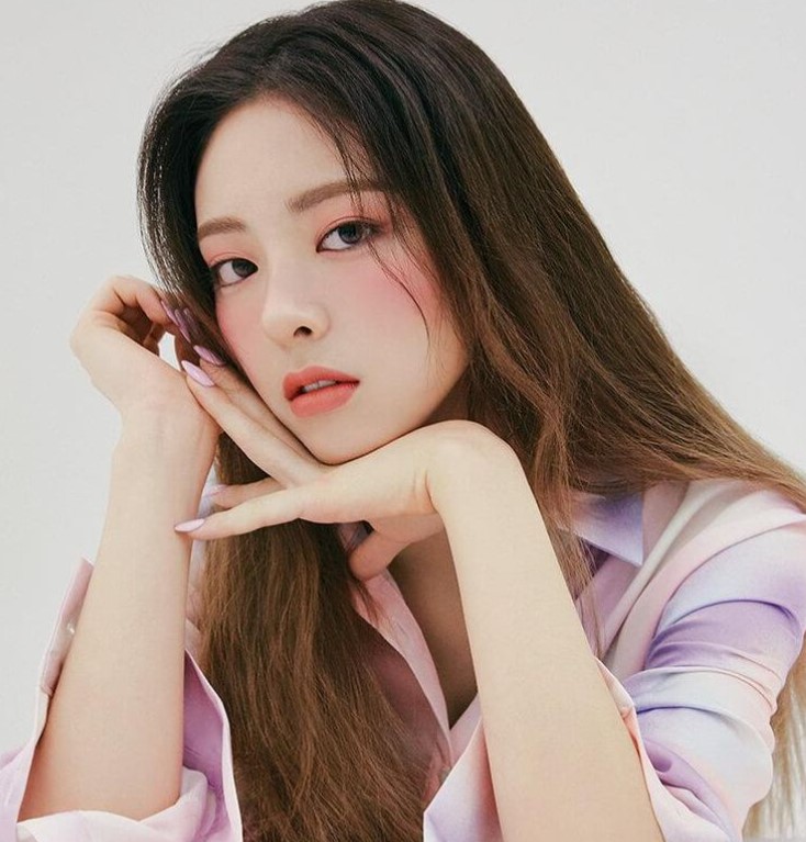 Hai bộ phim có sự tham gia của Yuna (ITZY) dự kiến phát sóng vào năm sau (Ảnh: Internet) Hai bộ phim có sự tham gia của Yuna (ITZY) dự kiến phát sóng vào năm sau (Ảnh: Internet)