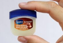 Son dưỡng môi Vaseline không màu loại nào dưỡng môi tốt nhất?