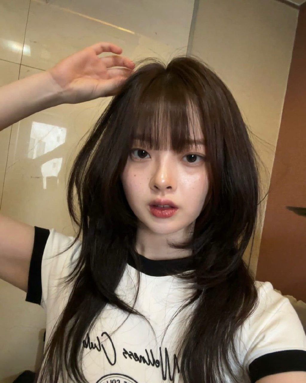 Tóc layer dài mái thưa lưa thưa