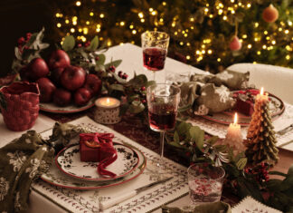 Trang trí bàn ăn Giáng sinh: Những quy tắc cơ bản để bữa tiệc thêm trọn vẹn Trang trí bàn ăn Giáng sinh