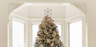 10 ý tưởng trang trí Giáng sinh lung linh cho ngôi nhà mùa lễ hội Cây thông màu champagne