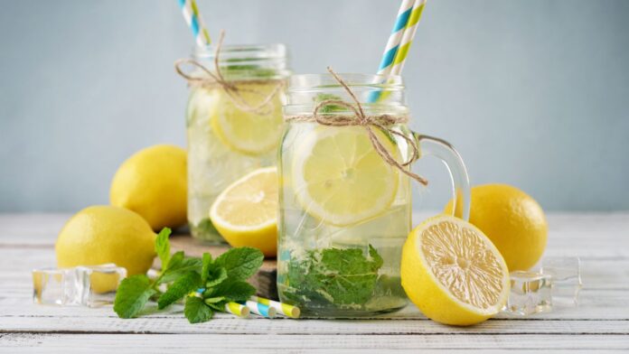 Tác dụng phụ tiềm ẩn của nước chanh