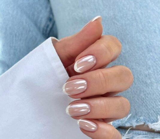 Những xu hướng móng được dự đoán sẽ “lên ngôi” vào năm 2026 nail tráng gương