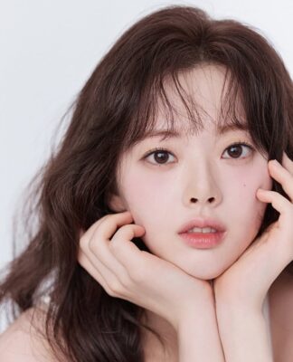 Những xu hướng tóc được dự đoán sẽ “làm mưa làm gió” trong năm 2026 xu hướng tóc: Tóc mái rèm mềm mại