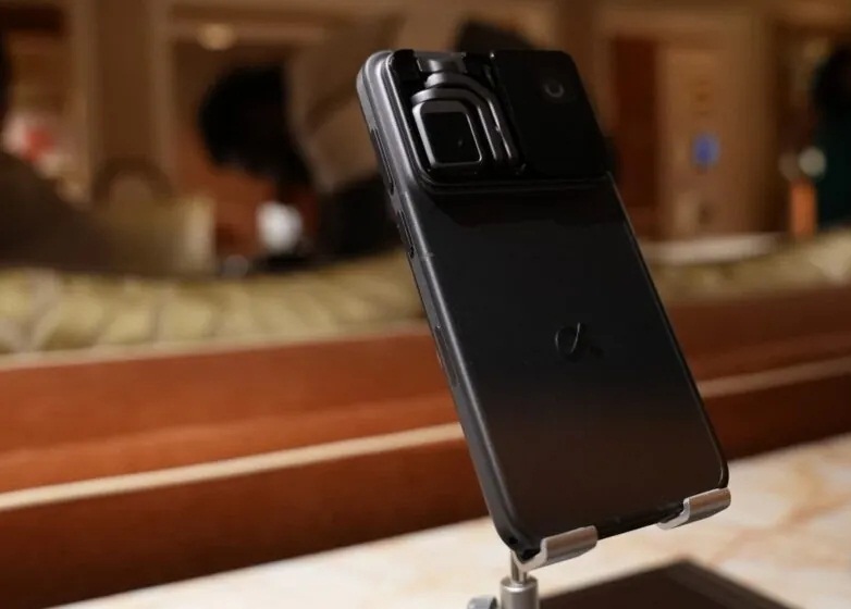 Mẫu điện thoại Robot tại CES 2026 (Ảnh: Internet)