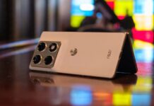 Điện thoại màn hình gập Motorola Razr Fold (Ảnh: Internet)