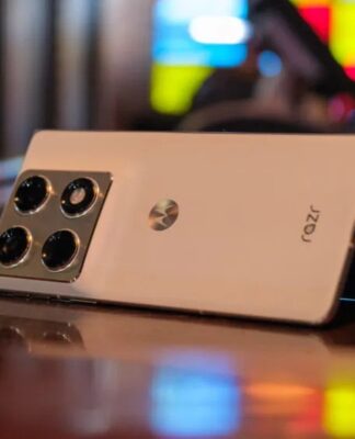 Điện thoại màn hình gập Motorola Razr Fold (Ảnh: Internet)