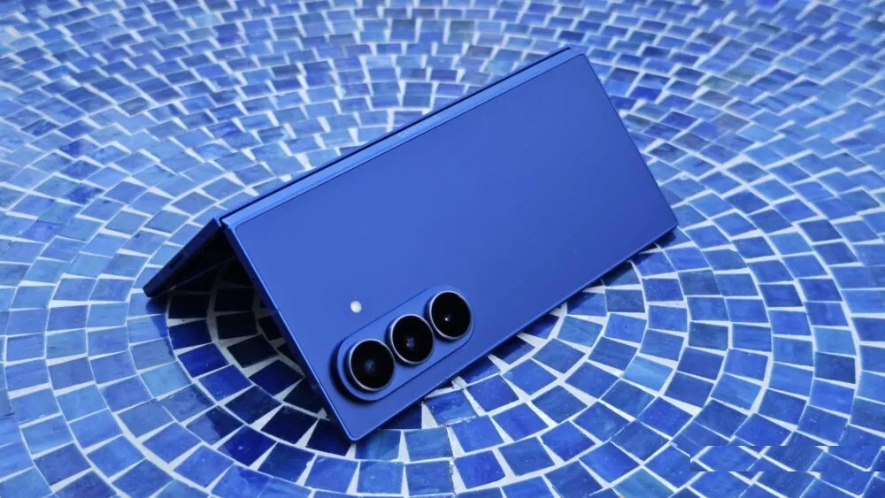 5 lý do điện thoại màn hình gập vẫn chưa hấp dẫn được nhiều người dùng trong năm 2026