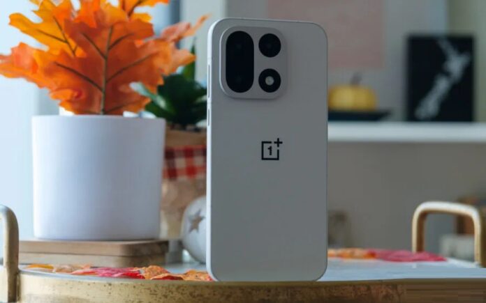 Điện thoại OnePlus 15 (Ảnh: Internet)
