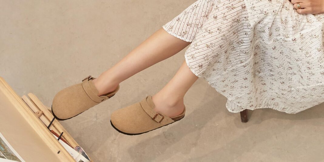 7 kiểu giày dự kiến sẽ “phủ sóng” tủ đồ Xuân-Hè 2026 Giày clogs