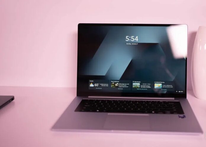 Mẫu laptop Galaxy Book 6 cơ bản của Samsung (Ảnh: Internet)