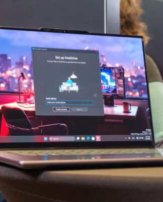 Hãng Lenovo giới thiệu các mẫu laptop được trang bị công nghệ mới và thiết kế mỏng nhẹ Laptop Lenovo Yoga 9i Aura Edition (Ảnh: Internet)