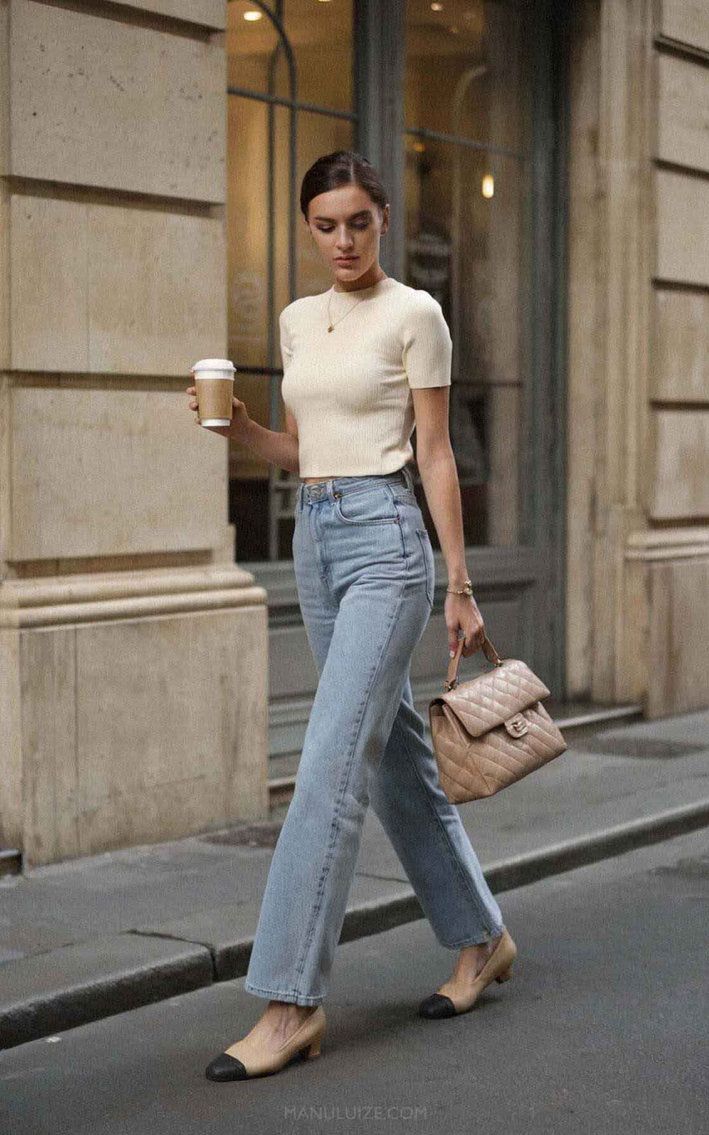 Trang phục không vừa vặn không chỉ làm mất thẩm mỹ mà còn ảnh hưởng đến tỷ lệ cơ thể và tư thế