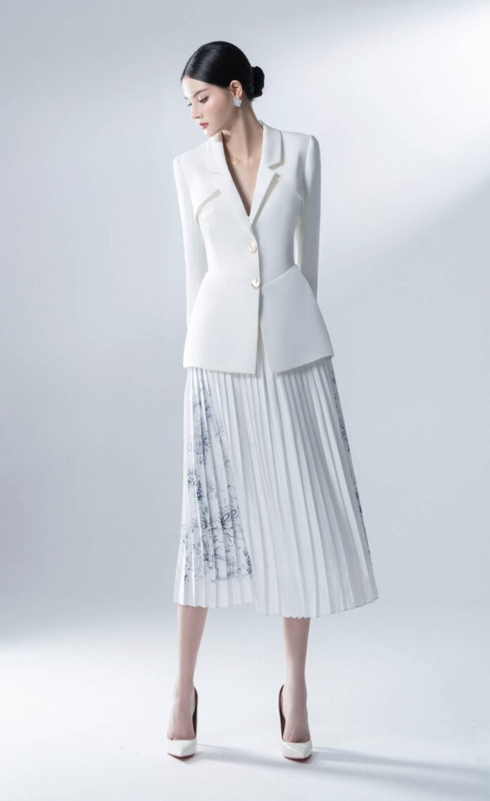 Trang phục có phom dáng rõ ràng