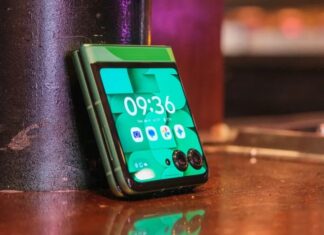 Điện thoại Motorola Razr phiên bản World Cup 2026 (Ảnh: Internet)