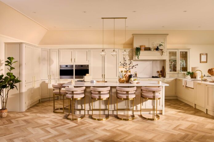 Lựa chọn chất liệu và màu sắc ấm áp