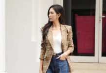 Cách chọn và phối đồ với quần jeans để trông thanh lịch hơn Quần jeans kết hợp áo blazer