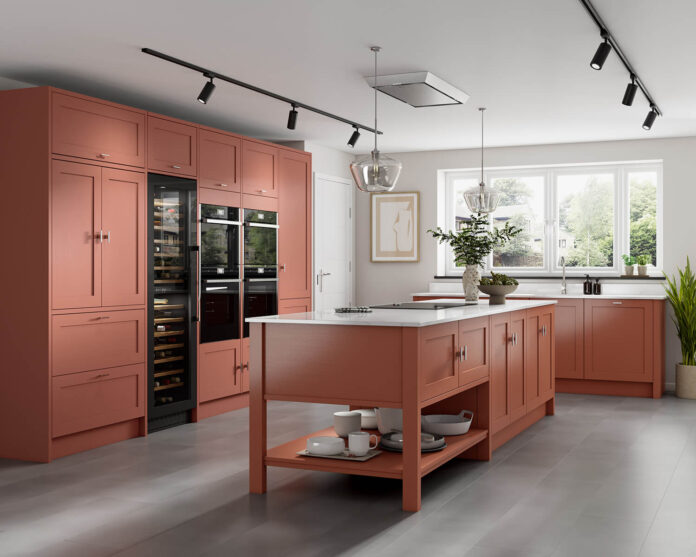 Màu sắc rực rỡ vừa phải và họa tiết tinh tế