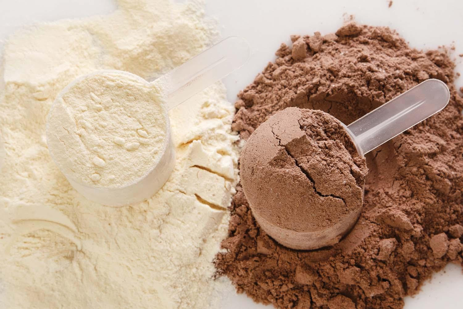 Dùng bột protein bao nhiêu mỗi ngày là an toàn? Những điều bạn cần biết trước khi bổ sung bột protein