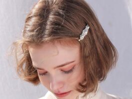 Tóc thả tự nhiên kết hợp kẹp nhỏ