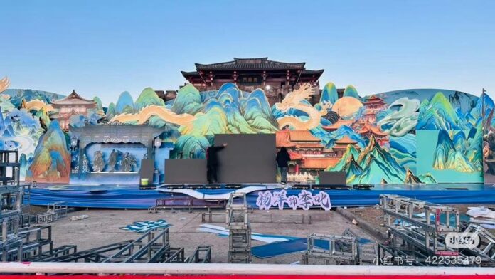 Phim trường khai máy Bất Nhượng Giang Sơn. Nguồn: Tencent