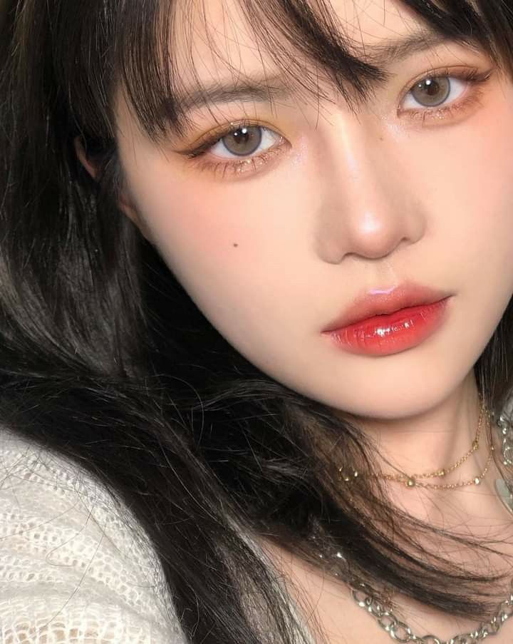 Trang điểm mắt luôn là “vũ khí” giúp gương mặt trở nên ấn tượng ngay lập tức