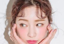 Phong cách trang điểm đơn sắc với tông hồng là lựa chọn hoàn hảo cho những ai yêu vẻ đẹp đáng yêu, nhẹ nhàng