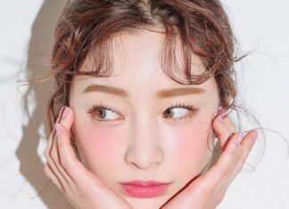 Phong cách trang điểm đơn sắc với tông hồng là lựa chọn hoàn hảo cho những ai yêu vẻ đẹp đáng yêu, nhẹ nhàng