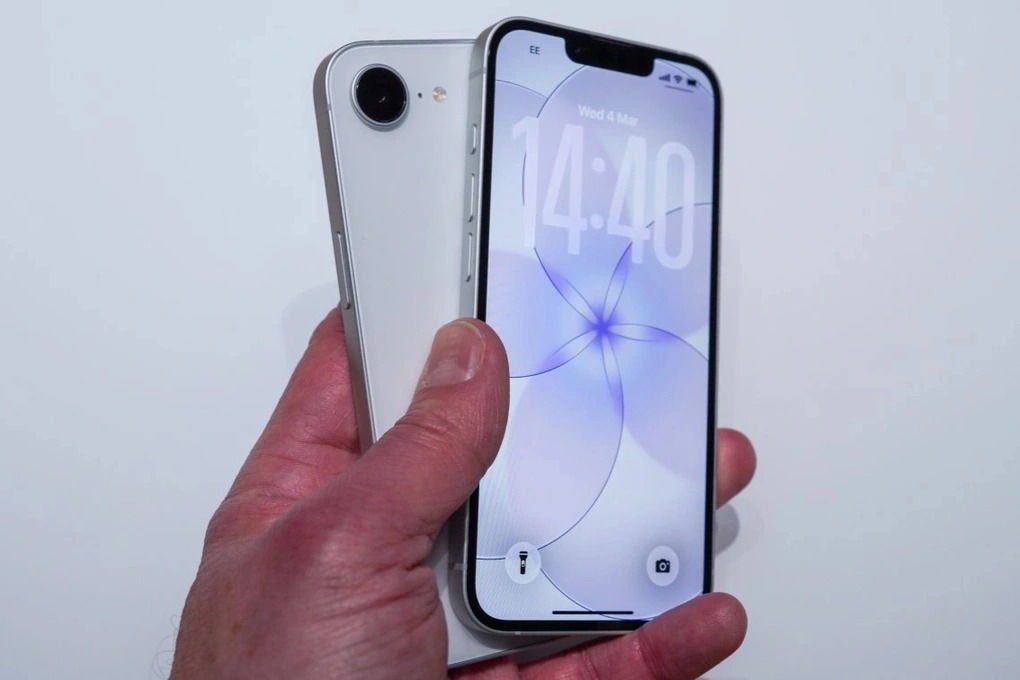 Từ iPhone, người dùng có thể tiếp tục công việc liền mạch trên Mac và Vision Pro (Ảnh: Internet)