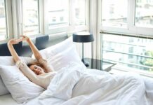 6 mẹo đơn giản giúp bạn có một buổi sáng tích cực và đầy năng lượng Thức dậy đúng giờ