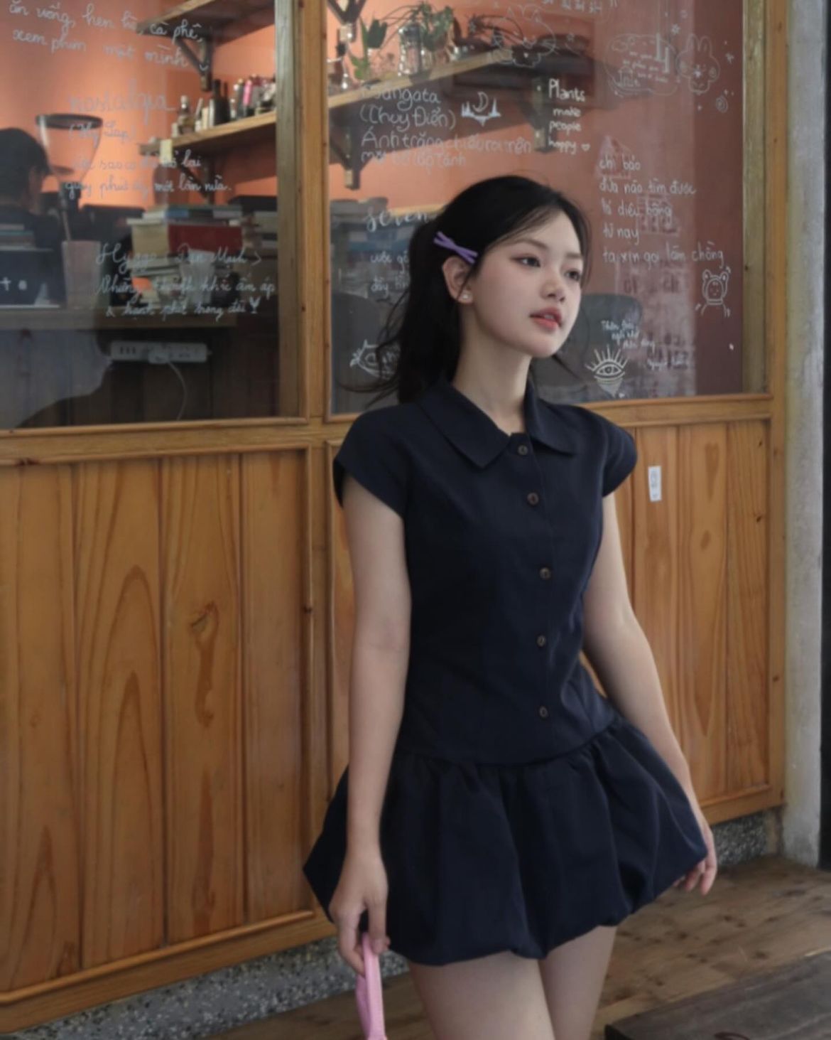 Phối cùng áo Polo dáng babytee