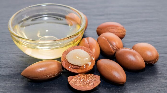 Dầu argan có nguồn gốc từ hạt của cây argan