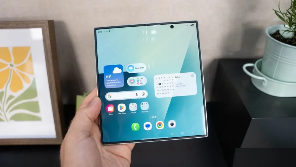 Điện thoại màn hình gập Galaxy Z Fold 7 của Samsung (Ảnh: Internet)
