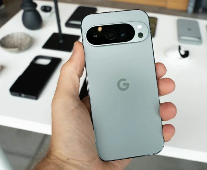 Điện thoại Pixel 9 Pro màu Hazel (Ảnh: Internet)