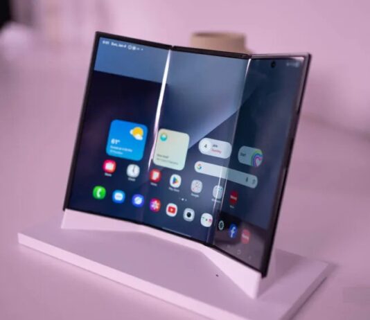 Điện thoại gập 3 màn hình Galaxy Z TriFold có phải là thất bại của Samsung? Điện thoại gập 3 màn hình Galaxy Z TriFold tại CES 2026 (Ảnh: Internet)