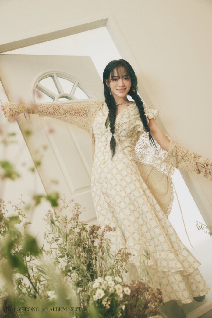 Kim Se-jeong không chỉ là một idol mà còn là một nghệ sĩ toàn diện