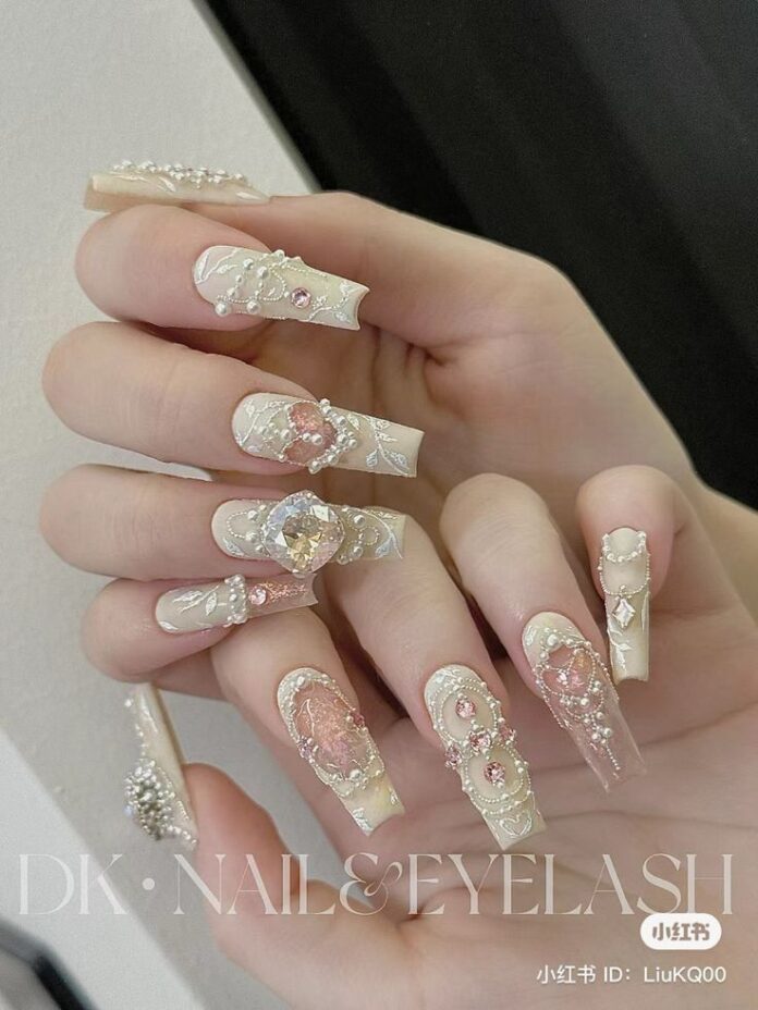 Đính đá theo khối cụm lớn