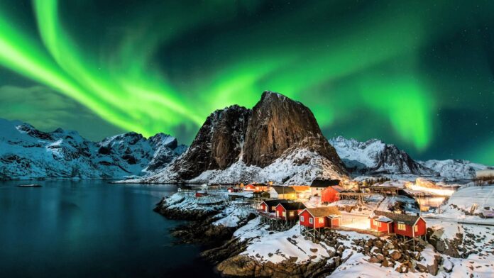 Ứng dụng theo dõi cực quang