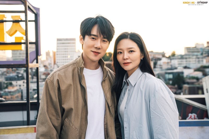 Yoo Yeon-seok, Esom sẽ khiến khán giả không thể rời mắt trong hành trình làm luật sư (Ảnh: Internet)