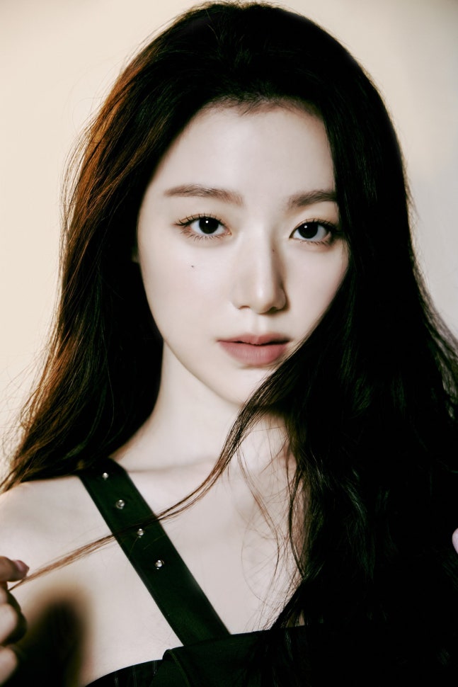 Shuhua đảm nhận vai chính trong phim điện ảnh "Happily Ever After" (Ảnh: Internet)