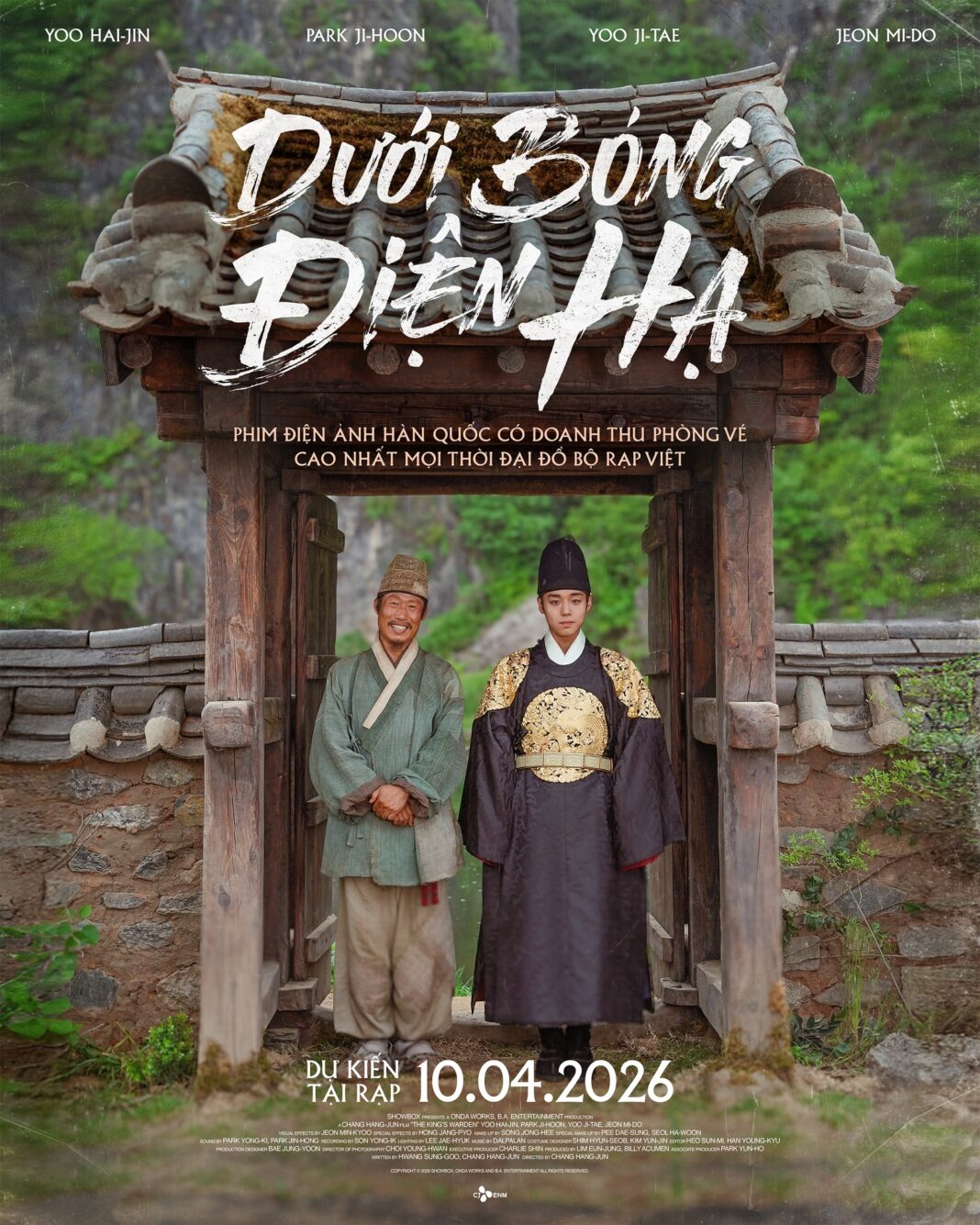 Tại Việt Nam, Dưới Bóng Điện Hạ dự kiến ra mắt vào ngày 10/4