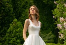 Váy midi xếp ly chữ A