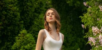 Váy midi xếp ly chữ A