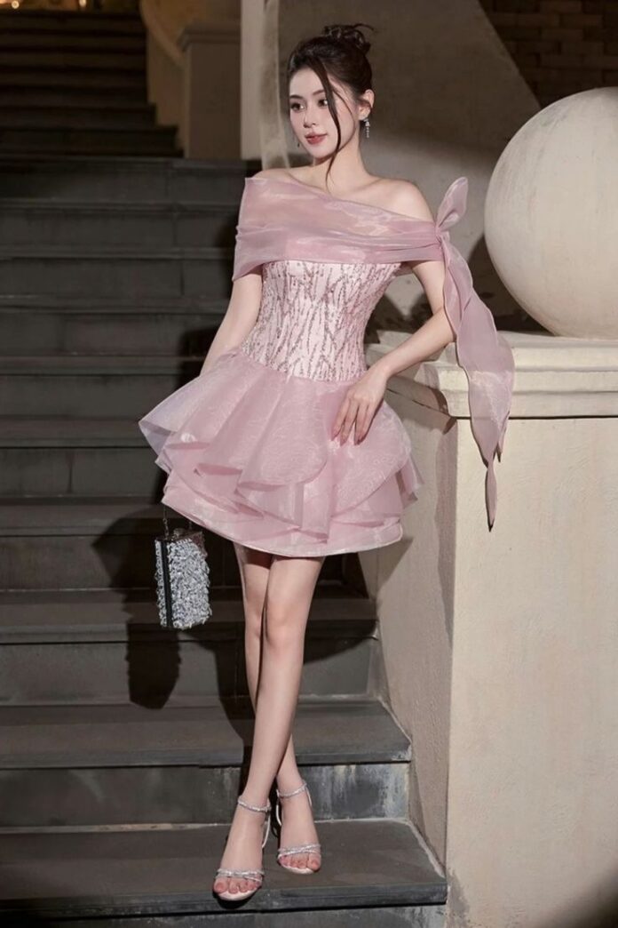 Váy lụa satin draping sang trọng