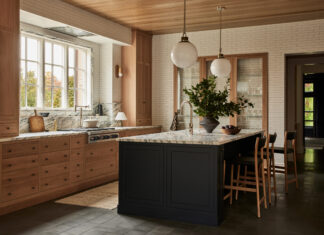 Trước khi quyết định bố cục, hãy nghĩ xem có bao nhiêu người sẽ sử dụng bếp thường xuyên