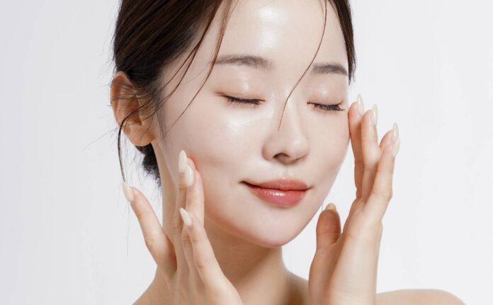 Điểm đặc trưng của skincare Hàn Quốc là phương pháp “layering” – dưỡng da theo nhiều lớp